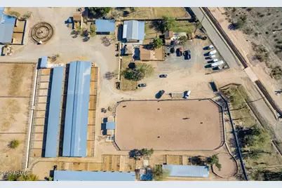 3232 W Carver Road, Laveen, AZ 85339 - Photo 1