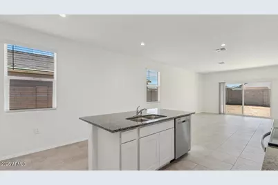 2117 W Simone Avenue, Apache Junction, AZ 85120 - Photo 7