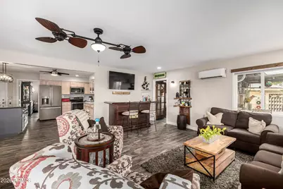 9301 W Wild Horse Court, Sun City, AZ 85373 - Photo 9