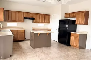 17364 N Marina Ave, Maricopa, AZ 85139 - Photo 3