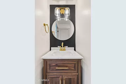 610 E San Juan Avenue, Phoenix, AZ 85012 - Photo 11