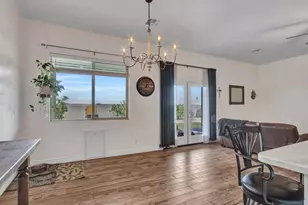 25516 W Hunter Dr, Wittmann, AZ 85361 - Photo 17