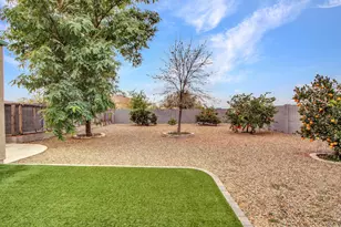 25516 W Hunter Dr, Wittmann, AZ 85361 - Photo 39