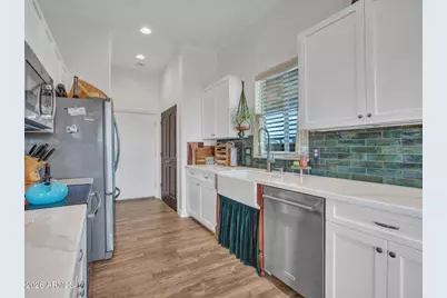 25516 W Hunter Drive, Wittmann, AZ 85361 - Photo 3