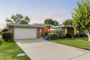 10333 W Highwood Ln, Sun City, AZ 85373 - Photo 1