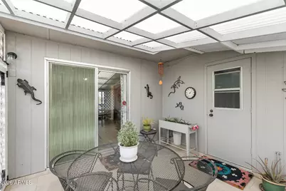 10333 W Highwood Lane, Sun City, AZ 85373 - Photo 23