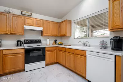 2429 E Valencia Drive, Casa Grande, AZ 85194 - Photo 13