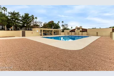 2707 E Shaw Butte Drive, Phoenix, AZ 85028 - Photo 33