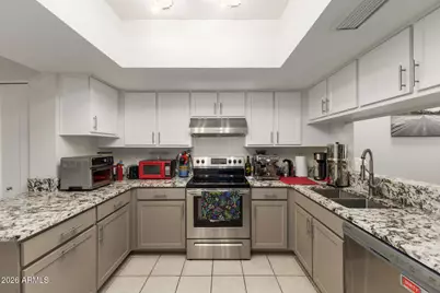 2707 E Shaw Butte Drive, Phoenix, AZ 85028 - Photo 15