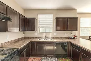 7782 W Pipestone Pl, Phoenix, AZ 85035 - Photo 13