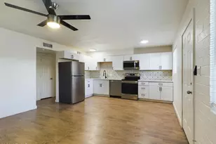 3016 N 37th St, Phoenix, AZ 85018 - Photo 9