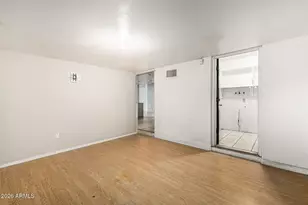 4116 N 64th Dr, Phoenix, AZ 85033 - Photo 9