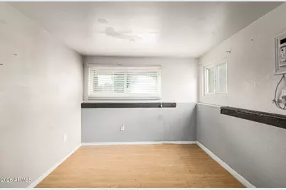 4116 N 64th Drive, Phoenix, AZ 85033 - Photo 13