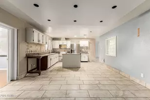 4116 N 64th Dr, Phoenix, AZ 85033 - Photo 5