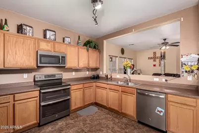 806 N 111th Drive, Avondale, AZ 85323 - Photo 11