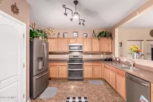 806 N 111th Dr, Avondale, AZ 85323 - Photo 9