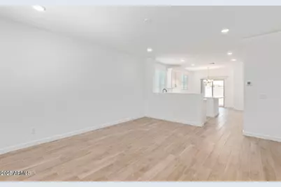 8635 N 169th Drive, Waddell, AZ 85355 - Photo 5