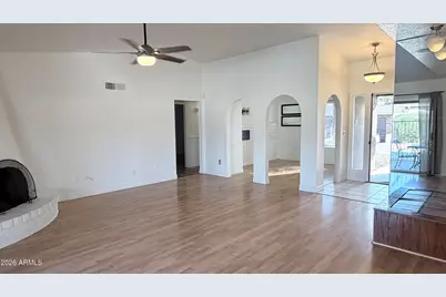 4844 E Sunrise Drive, Phoenix, AZ 85044 - Photo 9