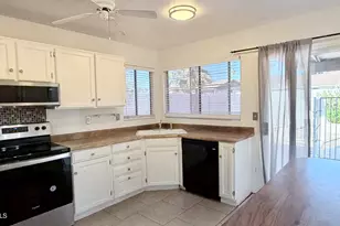 4844 E Sunrise Dr, Phoenix, AZ 85044 - Photo 11