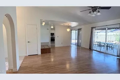 4844 E Sunrise Drive, Phoenix, AZ 85044 - Photo 7