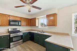 1205 E Ontario Ct, Casa Grande, AZ 85122 - Photo 5