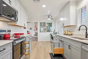 10115 W Cheryl Dr, Sun City, AZ 85351 - Photo 3