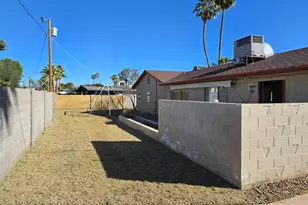 10010 N 29th St, Phoenix, AZ 85028 - Photo 3