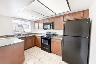 6729 N 44th Ave, Glendale, AZ 85301 - Photo 1