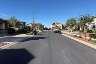 17847 W Straight Arrow Ln, Surprise, AZ 85387 - Photo 27