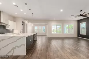 22848 N 98th Dr, Peoria, AZ 85383 - Photo 11