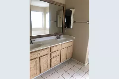 19022 N 24 Place, Phoenix, AZ 85050 - Photo 9