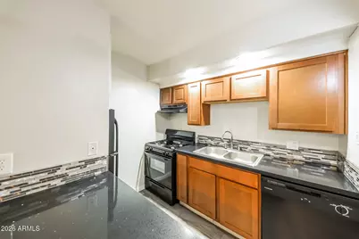 6320 N 16th Street #7, Phoenix, AZ 85016 - Photo 1