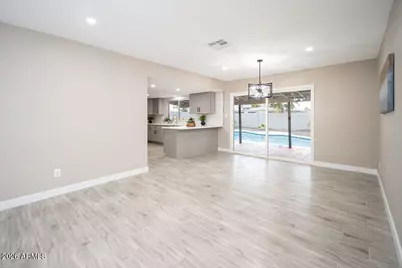 4446 W Carol Avenue, Glendale, AZ 85302 - Photo 5