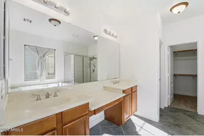 15391 W Dreyfus Street, Surprise, AZ 85379 - Photo 15