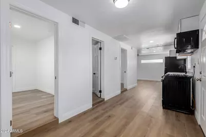 723 E Sunnyslope Lane, Phoenix, AZ 85020 - Photo 9