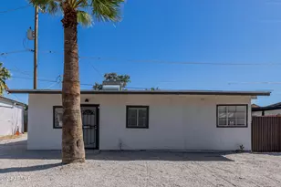 723 E Sunnyslope Ln, Phoenix, AZ 85020 - Photo 1