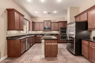 6857 W Juana Dr, Peoria, AZ 85383 - Photo 13