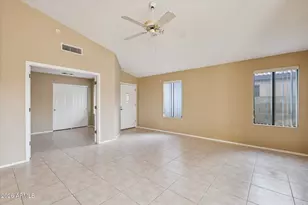 4425 E Hiddenview Dr, Phoenix, AZ 85048 - Photo 7