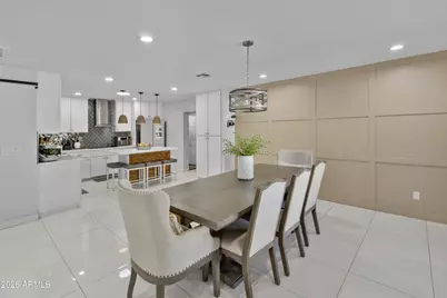 7606 W Weldon Avenue, Phoenix, AZ 85033 - Photo 5