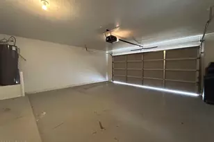 10542 W Alvarado Rd, Avondale, AZ 85392 - Photo 13