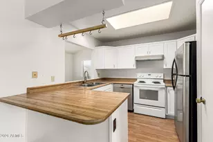 4552 W Kimberly Way, Glendale, AZ 85308 - Photo 3