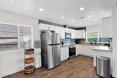 2006 W Summit Place, Chandler, AZ 85224 - Photo 13