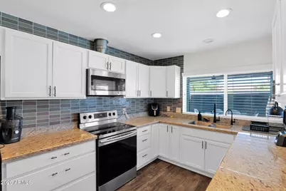 2006 W Summit Place, Chandler, AZ 85224 - Photo 17