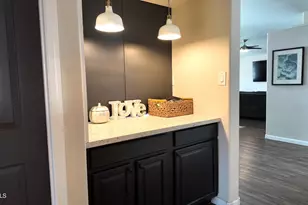 2647 E South Fork Dr, Phoenix, AZ 85048 - Photo 7