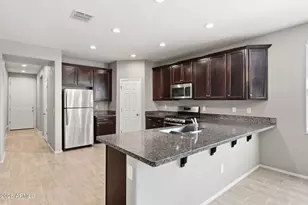 8507 W Flynn Ln, Glendale, AZ 85305 - Photo 11