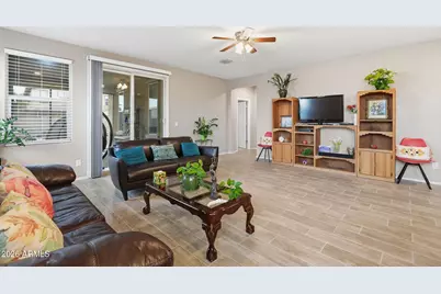 8507 W Flynn Lane, Glendale, AZ 85305 - Photo 17