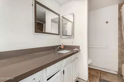 7522 W Cheery Lynn Road, Phoenix, AZ 85033 - Photo 11