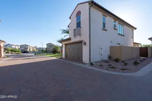 4015 S Pecan Dr, Chandler, AZ 85248 - Photo 5