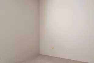 1425 E Desert Cove Ave, Phoenix, AZ 85020 - Photo 17