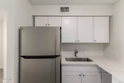 936 W Rio Salado Parkway #4, Mesa, AZ 85201 - Photo 7